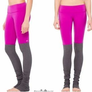 Alo Yoga - Goddess Legging - Magenta and Grey